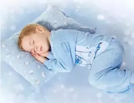 【健康科普】孩子睡觉磨牙的原因竟这么多，以前都错怪“蛔虫”了